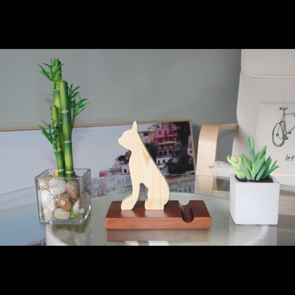 Phone or tablet stand.